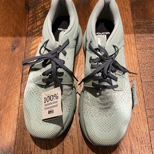 Salomon women’s size 11 shoes